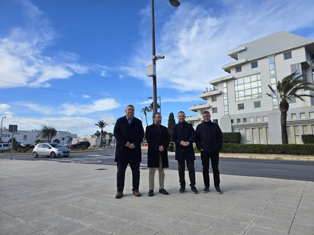 Imagen La limitació de vehicles a Eivissa demostra la seua eficàcia i es converteix en exemple per a Mallorca