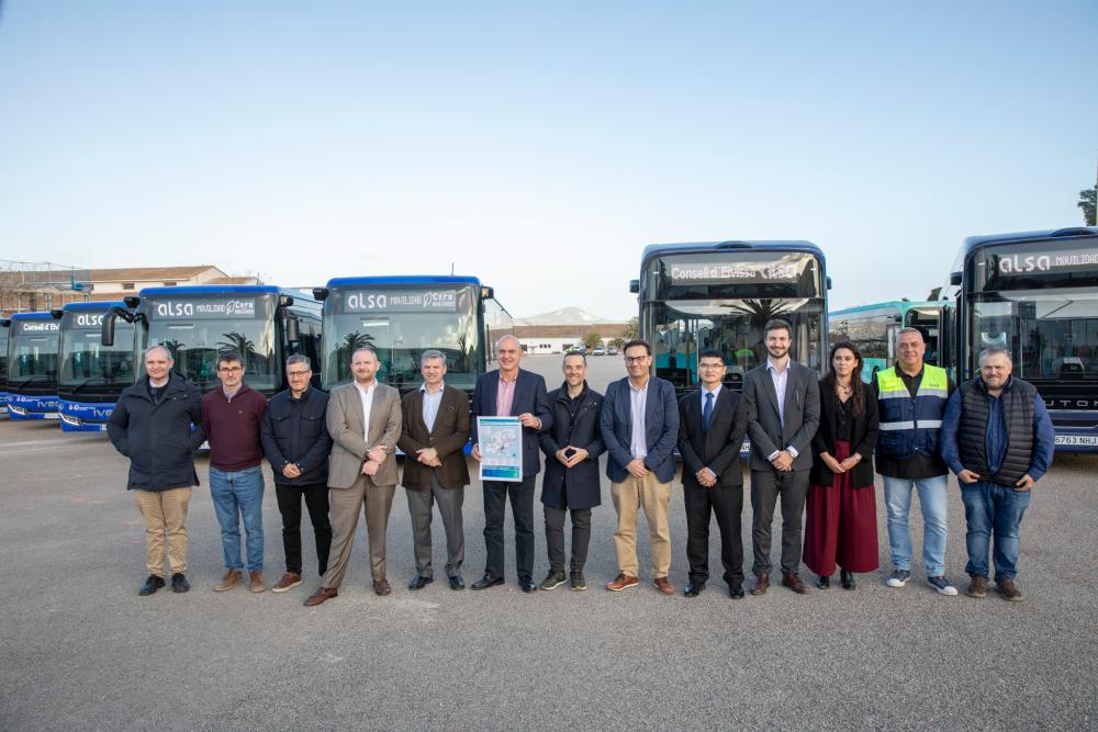 Imagen Vicent Marí convida la ciutadania a conèixer les noves línies d’autobús que canviaran de nom, ruta i horari a partir del dia 1 d’abril