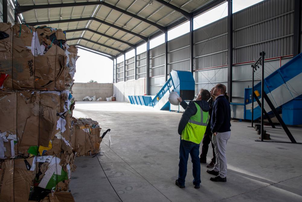Imagen El Consell d’Eivissa obri ajudes per impulsar la prevenció, la reutilització i el reciclatge de residus amb línies per a empreses, ajuntaments i entitats
