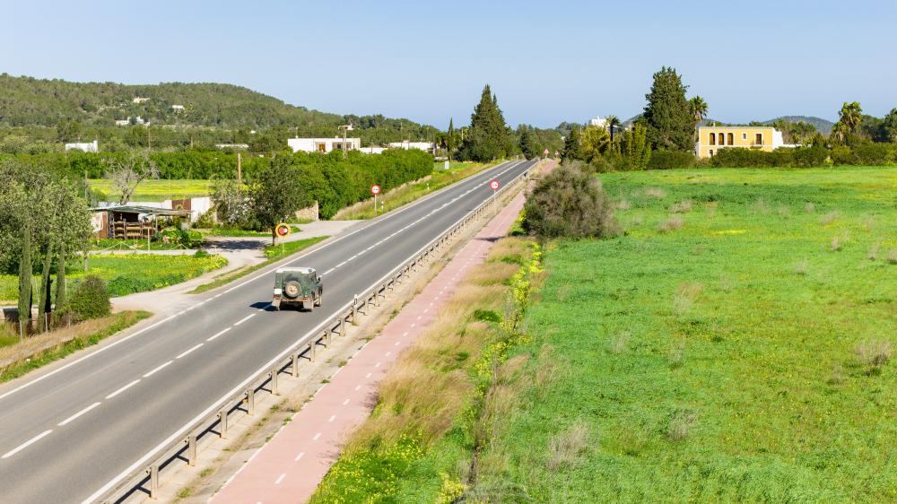 Imagen El Consell d’Eivissa autoritza 14.000 vehicles de lloguer per a la temporada 2026