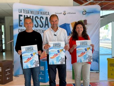 Imatge El Consell d’Eivissa impulsa una campanya als poliesportius de l’illa...