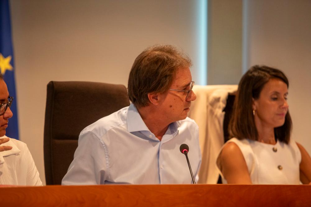 Imagen El Consell d’Eivissa aprova un suplement de crèdit per garantir l’atenció social davant l’augment extraordinari de menors migrants no acompanyats
