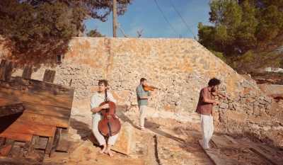 VIATGE EN EL TEMPS. Ibiza String Ensemble. Concert davant l'Església de Sant Rafel