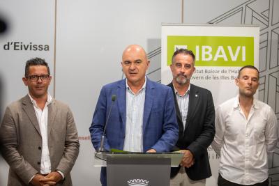 Imatge El Consell d’Eivissa i el Govern balear presenten la nova promoció de...