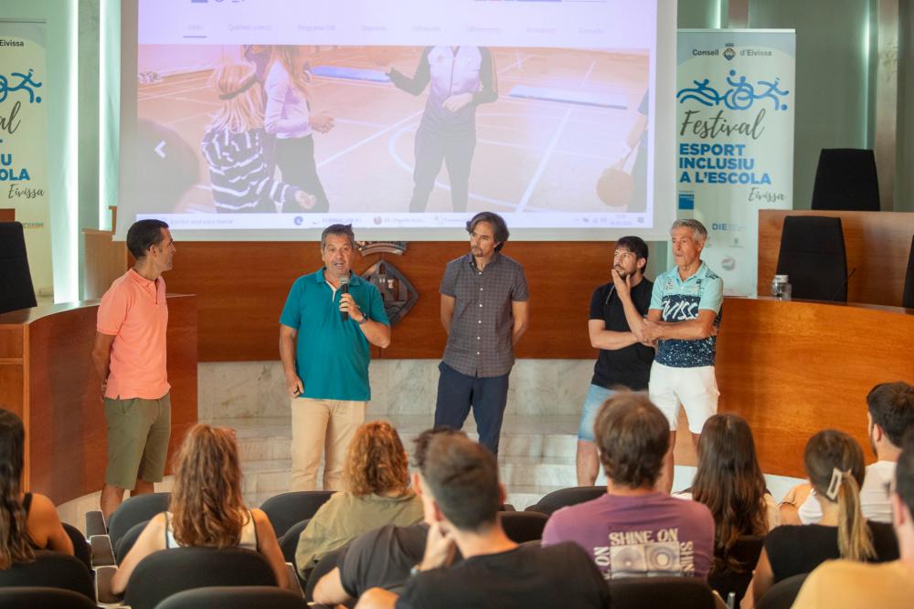 Imagen El Consell d’Eivissa inicia la sisena edició del programa DIE Esport Inclusiu a l’Escola amb la participació de deu centres educatius
