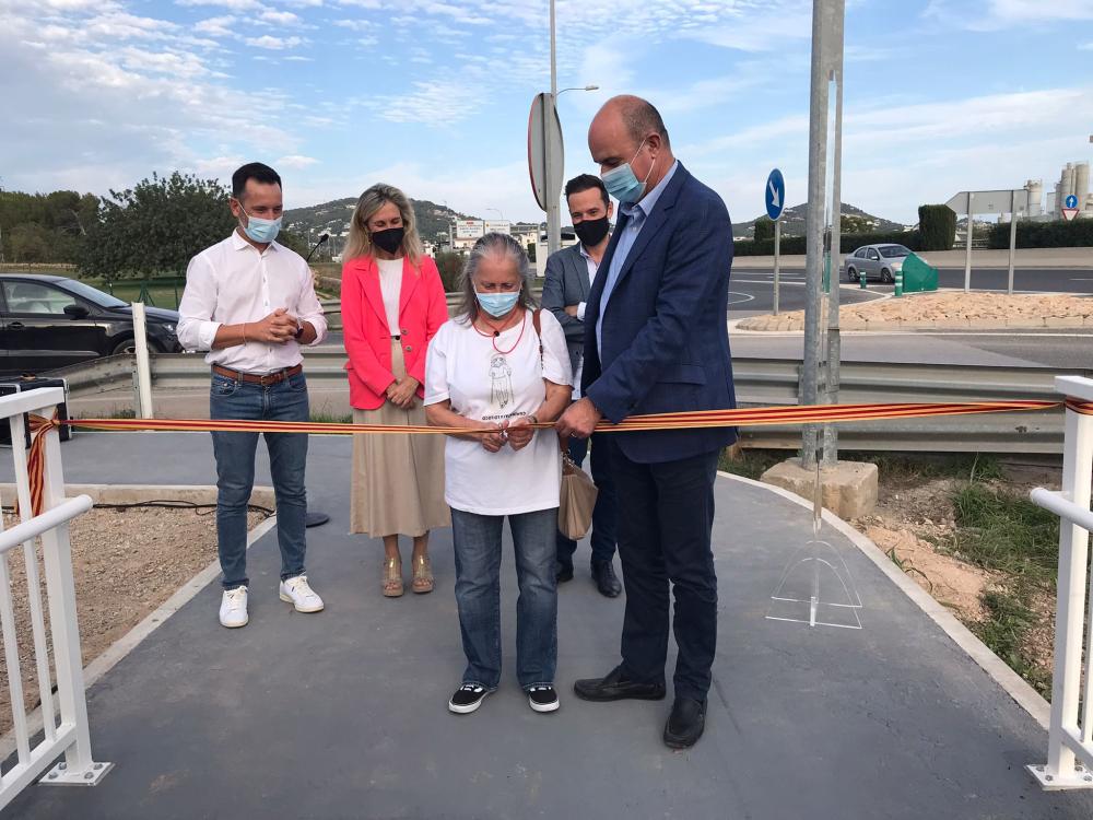 Imagen Les localitats d'Eivissa i es Puig d'en Valls ja estan unides per una passarel·la de 47 metres