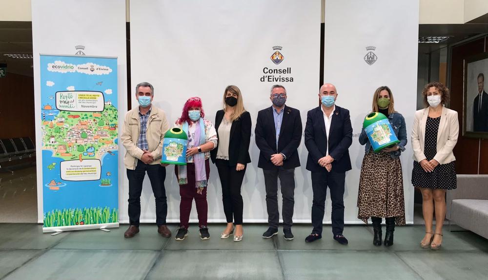 Imagen Ecovidrio y el Consell de Eivissa ponen en marcha el “Reto Mapamundi” para promover el reciclaje de envases de vidrio en los cinco municipios de la isla