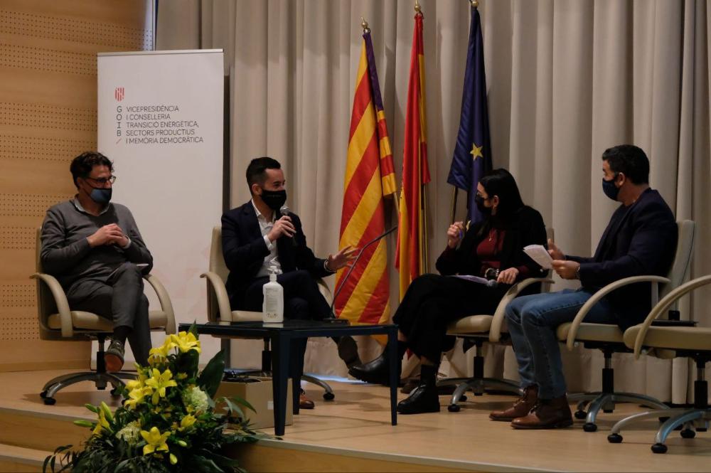 Imagen El conseller de Transports explica les futures millores per Eivissa del projecte Smart Island a una jornada sobre Zones de Baixes Emissions