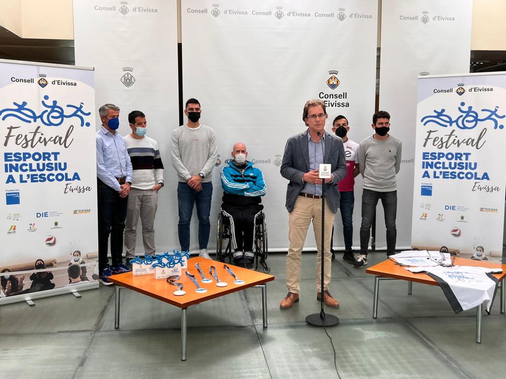 Imagen Los deportistas nacionales Carla Casals, Marta Arce, Sara Revuelta, María Delgado y Javi Soto participarán mañana en el Festival Esport Inclusiu a l’Escola