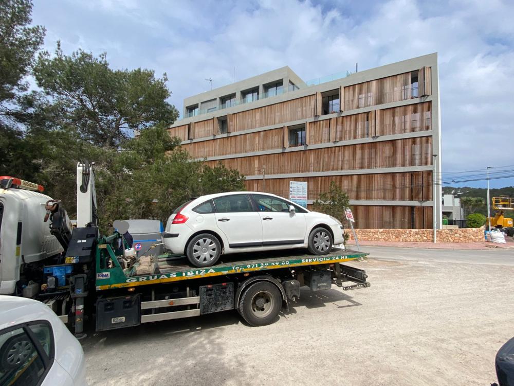 Imagen El Servicio de Inspección de Transportes del Consell d'Eivissa denuncia a cuatro taxistas ilegales el primer fin de semana de apertura de discotecas