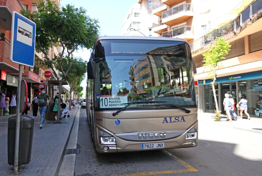 Imagen El Servei d'autobús avança l’inici de tres línies estacionals durant la Setmana Santa