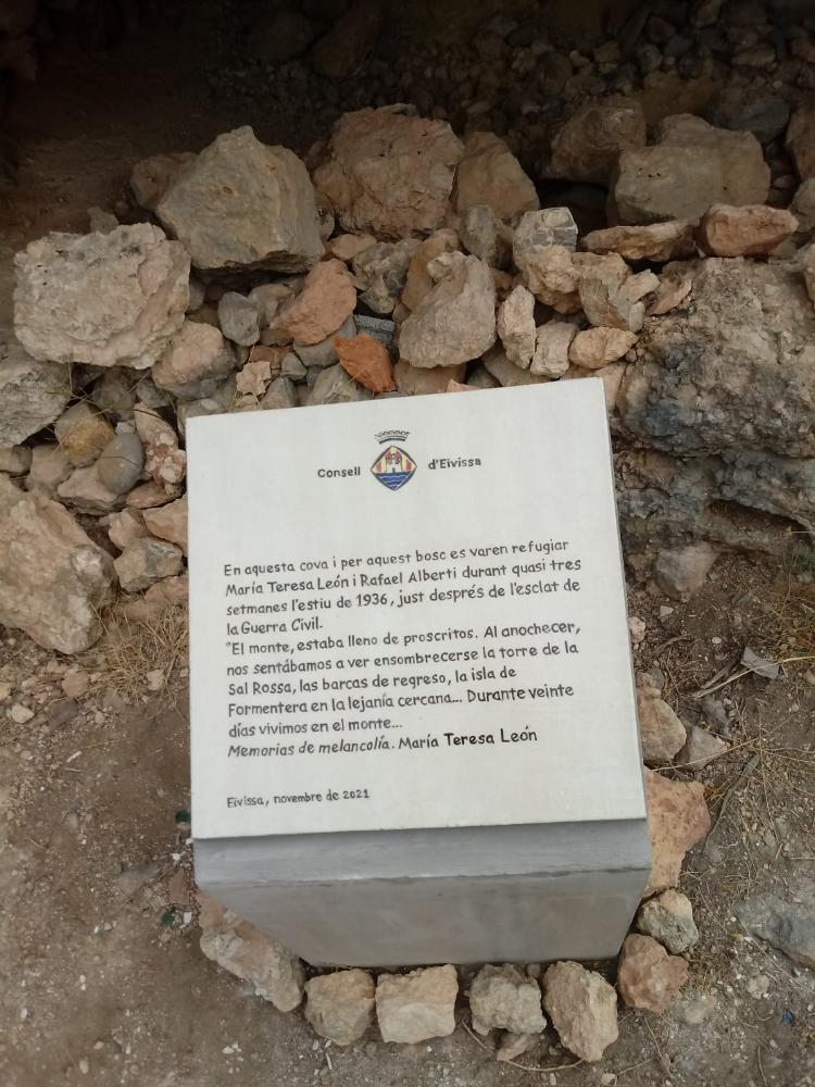 Imagen Restituïda la placa commemorativa que recorda l’estada de Rafael Alberti a Eivissa