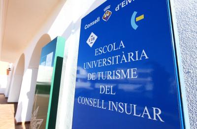 Imagen El Consell d’Eivissa garanteix la continuïtat dels estudis a l’Escola de...