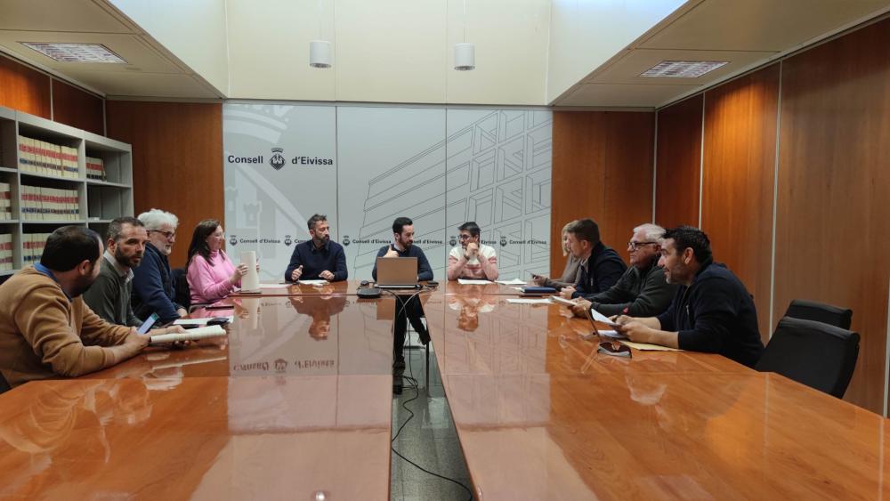 Imagen El Consell Sectorial de Mobilitat acorda una pujada de les tarifes del taxi del 7,16%