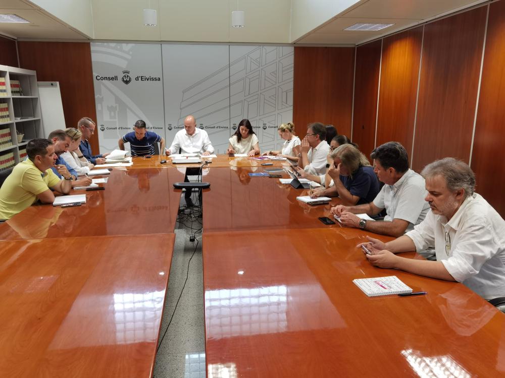 Imagen El primer Consell Executiu de la legislatura aprova el contracte per dotar l’HRA Cas Serres de 90 nous llits hospitalaris