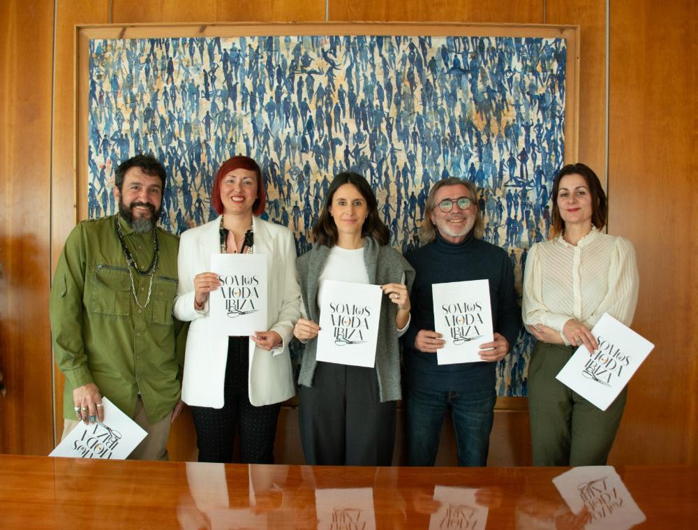 Imagen El Consell d’Eivissa dona suport la professionalització del sector de la moda