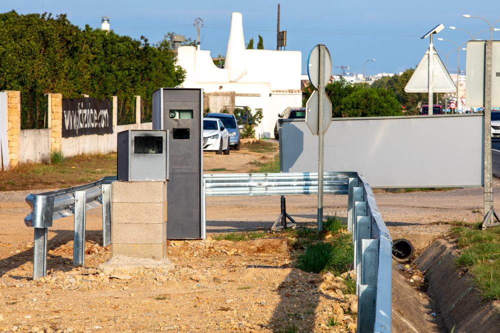 Imagen Instal•lats els radars fixos de Can Guillemó i Sant Francesc a petició del Consell Insular d’Eivissa