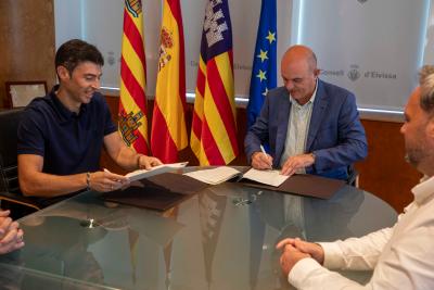 Imagen El Consell d’Eivissa posa en marxa Ibiza Family Moments per promocionar...