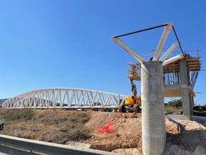 Imagen Cortes previstos en el E-20 la madrugada del 9 al 10 de agosto y del 10 al 11, para la instalación de la pasarela que unirá Eivissa con Puig d'en Valls