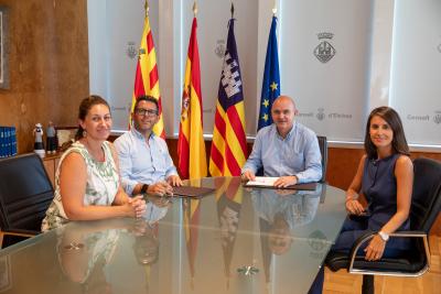 Imatge El Consell d’Eivissa i l’Ajuntament d’Eivissa firmen el Conveni de la...