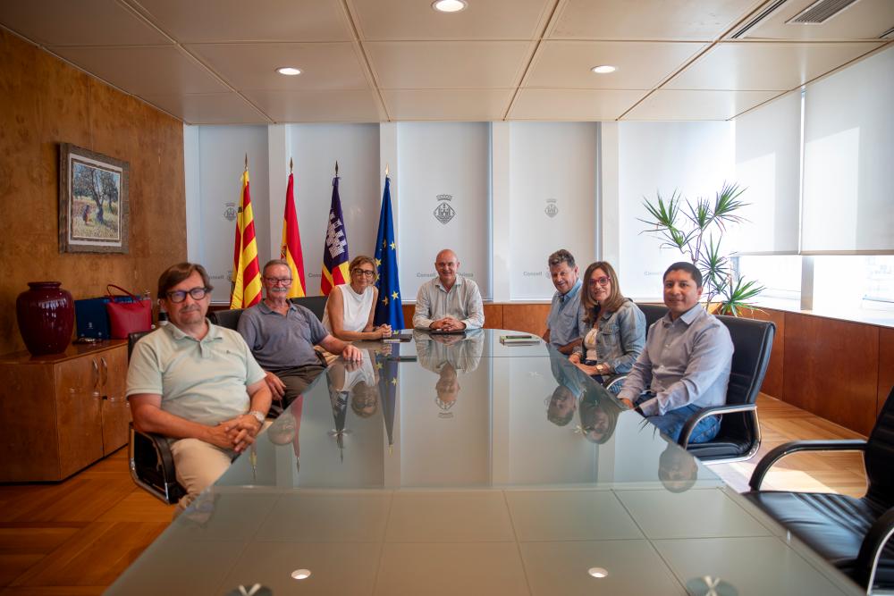 Imagen El Consell d’Eivissa renova el conveni amb UCABAL per consolidar el servei d’assessorament agrari amb una aportació de 120.000 euros