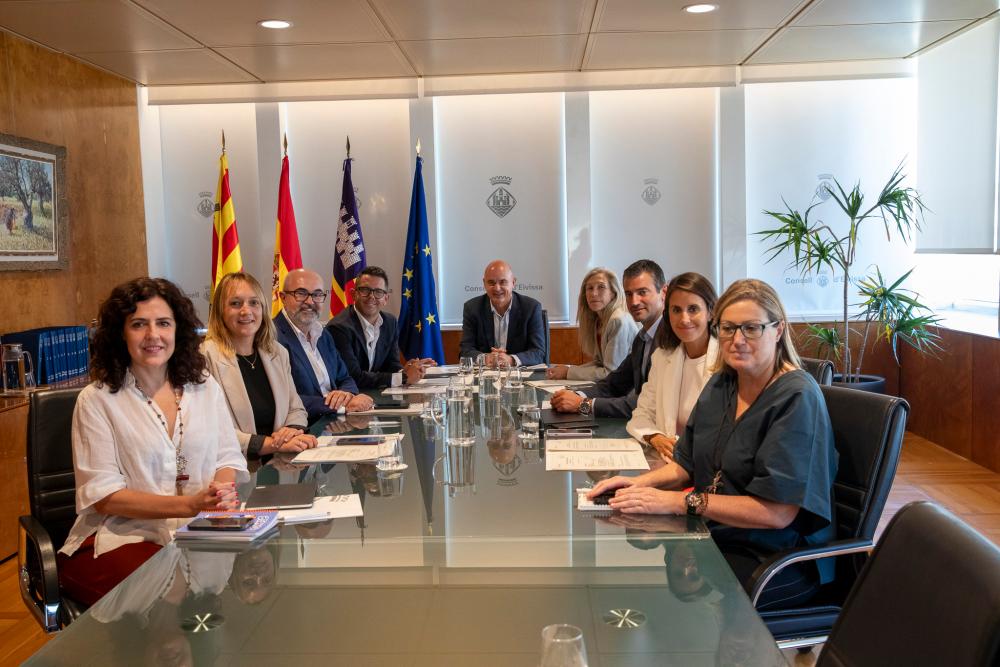 Imagen Els ajuntaments d’Eivissa abastiran el 100 % de l’aigua que es produeixi en dessalinitzadores i reduiran al mínim l’ús d’aigua subterrània