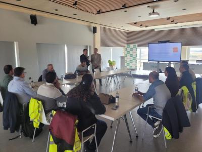 Imatge Onze joves i agricultors professionals d’Eivissa visiten Castella i Lleó...